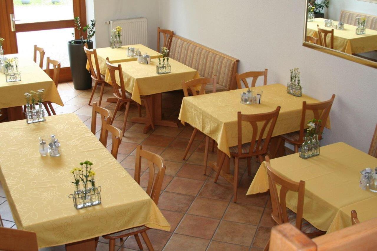Bed & Breakfast Gaestehaus Theresia Garni *